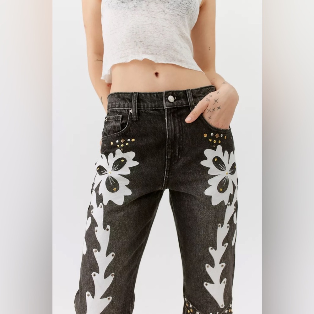 NWT BDG ‘90s Mid-Rise Bootcut Embellished embroidered  western jeans size 26